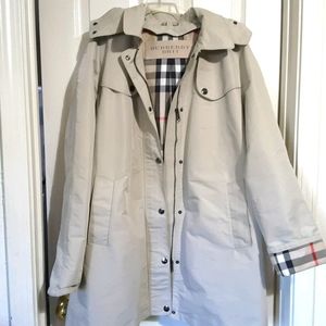 Authentic Womens Burberry Britt beige car jacket